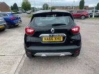 Used Renault Captur Dynamique 90 HP (66 kW) 2016 Black SUV