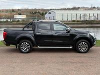 Used Nissan Navara Tekna 190 HP (139 kW) 2016 Black Pickup