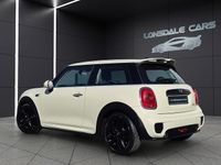 Używany Mini Cooper Hatch 136 KM (100 kW) 2017 Biały Hatchback