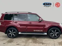 Usado Mitsubishi Shogun 187 HP (137 kW) 2016 Vermelho SUV
