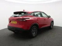 Used Nissan Qashqai Acenta Premium 140 HP (102 kW) 2023 Red SUV
