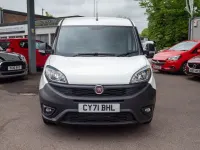 Używany Fiat Doblò 2022 Biały Minivan