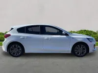 Używany Ford Focus ST-Line 2024 Biały Hatchback