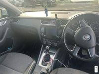 Used Skoda Octavia 2015 White Hatchback