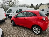 Usado Ford Ka Zetec 69 HP (50 kW) 2014 Vermelho Citadino