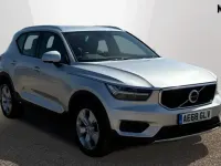 Used Volvo XC40 Momentum 150 HP (110 kW) 2018 Silver SUV
