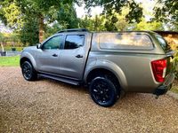 Usado Nissan Navara N-Guard 190 CV (139 kW) 2019 Gris Pickup/Camioneta