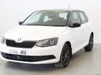 Used Skoda Fabia Colour Edition 90 HP (66 kW) 2017 White Hatchback