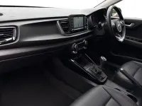 Used Kia Rio 99 HP (72 kW) 2017 Red Hatchback
