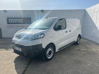 Used Citroën Dispatch 100 HP (73 kW) 2023 White MPV