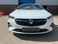 Used Vauxhall Insignia SRi 210 HP (154 kW) 2020 White Hatchback