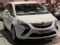 Used Vauxhall Zafira Tourer SRi 136 HP (100 kW) 2015 White MPV