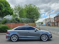 Usado Audi A3 300 HP (220 kW) 2015 Cinzento Sedan