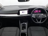 Second-hand VW Golf VIII Life 130 CP (95 kW) 2020 Alb Hatchback