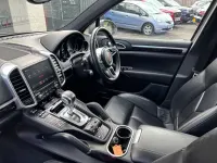 Used Porsche Cayenne 420 HP (308 kW) 2016 Grey SUV