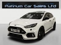 Usado Ford Focus RS 350 HP (257 kW) 2017 Branco Citadino