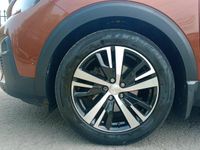 Second-hand Peugeot 3008 Allure 130 CP (95 kW) 2017 Maro SUV