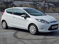 Used Ford Fiesta Zetec 2013 White Hatchback