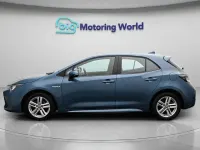 Begagnad Toyota Corolla 122 HK (89 kW) 2020 Blå Halvkombi