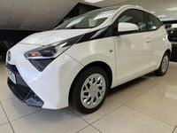 Used Toyota Aygo X-play 2018 White Hatchback