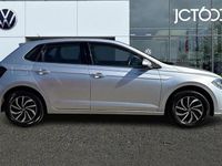 Używany VW Polo Life 80 KM (58 kW) 2023 Srebrny Hatchback