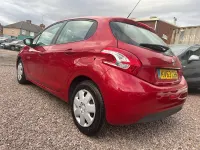 Used Peugeot 208 Access 2013 Red Hatchback