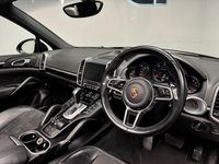 Used Porsche Cayenne Platinum Edition 262 HP (192 kW) 2016 Black SUV