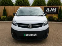 Used Vauxhall Vivaro 100 kW (136 HP) 2022 White MPV