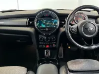 Usado Mini Cooper Hatch 136 HP (100 kW) 2018 Vermelho Citadino