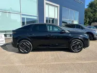 Used Peugeot e-3008 GT 152 kW (207 HP) 2024 Black SUV