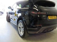 Używany Land Rover Range Rover evoque SE Dynamic 182 KM (133 kW) 2020 Czarny SUV