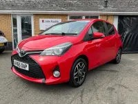 Used Toyota Yaris Sport 99 HP (72 kW) 2015 Red Hatchback