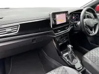 Usado VW T-Roc R-line 150 HP (110 kW) 2023 Vermelho SUV