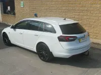 Used Vauxhall Insignia Elite 163 HP (119 kW) 2015 White Estate
