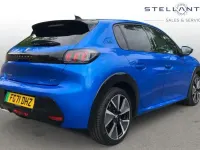Second-hand Peugeot e-208 GT 98 kW (134 CP) 2021 Albastru Hatchback