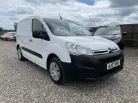 Used Citroën Berlingo 2017 White MPV