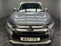 Usado Mitsubishi Outlander 147 HP (108 kW) 2017 Cinzento SUV