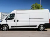 Usado Peugeot Boxer Premium 140 CV (102 kW) 2023 Blanco Van