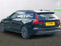 Używany Volvo V60 Core 2023 Czarny Kombi