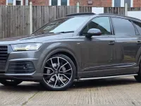 Usado Audi Q7 Exclusive 272 HP (200 kW) 2018 Cinzento SUV