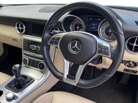 used Mercedes SLK200 BlueEFFICIENCY AMG Sport 2dr - 2014 (63)
