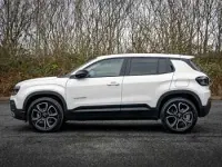 New Jeep Avenger Summit 100 HP (73 kW) 2025 Special solid  snow white SUV