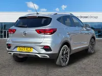 Używany MG ZS Exclusive 2023 Srebrny SUV
