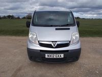 Second-hand Vauxhall Vivaro 115 CP (84 kW) 2012 Argintiu Monovolum