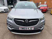 Used Vauxhall Grandland X Business Edition 130 HP (95 kW) 2020 Grey SUV