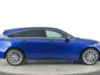 Used Mercedes CLA180 Executive 136 HP (100 kW) 2025 Blue Estate