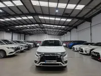 Used Mitsubishi Outlander P-HEV 220 HP (161 kW) 2020 White SUV