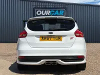 Used Ford Focus ST 185 HP (136 kW) 2018 White Hatchback