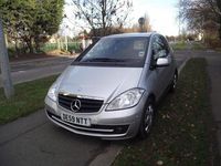 Begagnad Mercedes A160 Classic 95 HK (69 kW) 2009 Silver Halvkombi