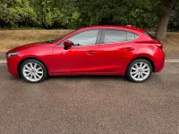 Used Mazda 3 Inclusive 121 HP (88 kW) 2018 Soul red metallic Hatchback